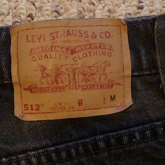 Levis ripped jean shirt - Picture 3 of 3